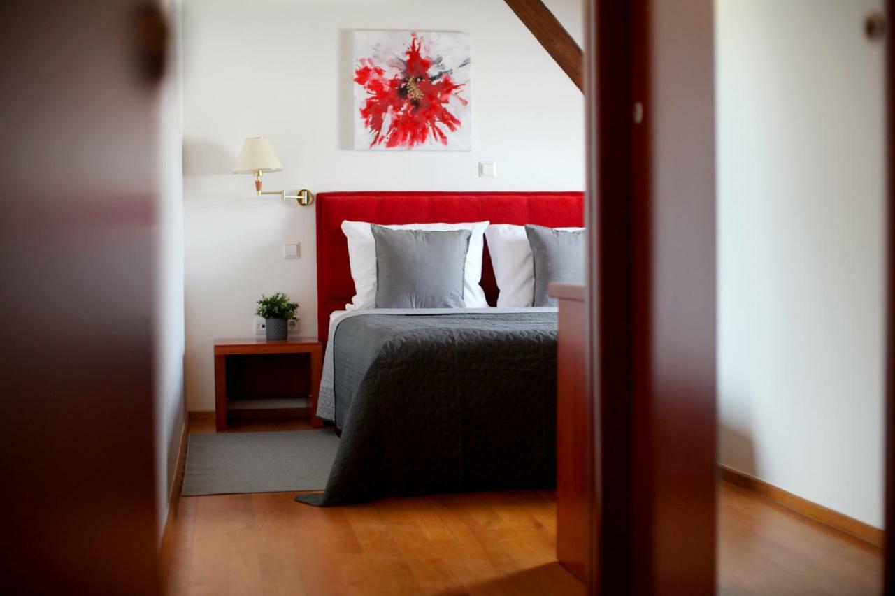 Sobe Bimbo Hotel Zapresic Exterior photo